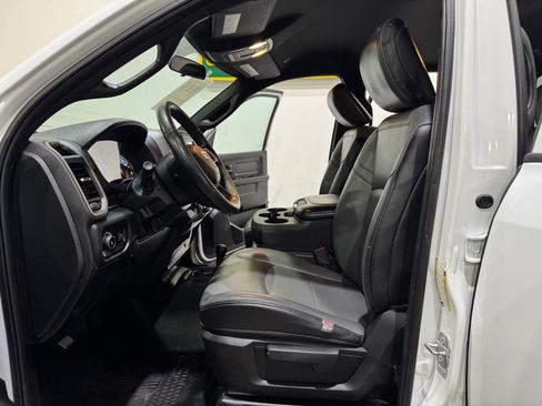 Used 2021 RAM 2500 Tradesman w/ Chrome Appearance Group image 12