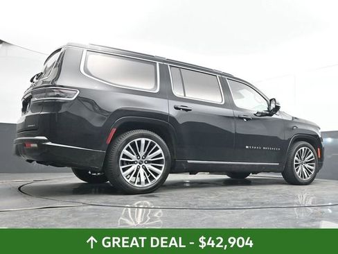 Used 2022 Jeep Grand Wagoneer Series III AWD/4WD image 55