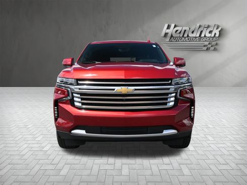 Used 2024 Chevrolet Tahoe High Country AWD/4WD image 3