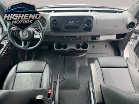 Used 2020 Mercedes-Benz Sprinter 2500 image 21