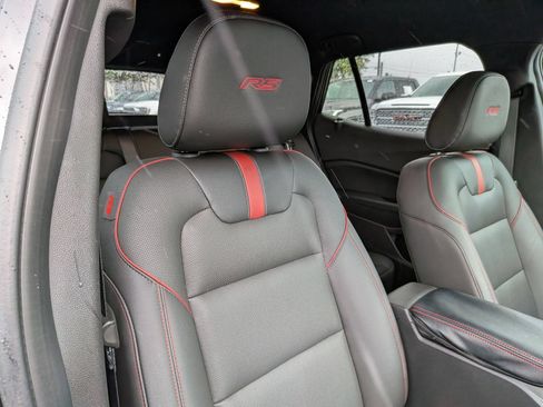 Used 2025 Chevrolet Trax RS w/ Driver Confidence Package FWD image 36