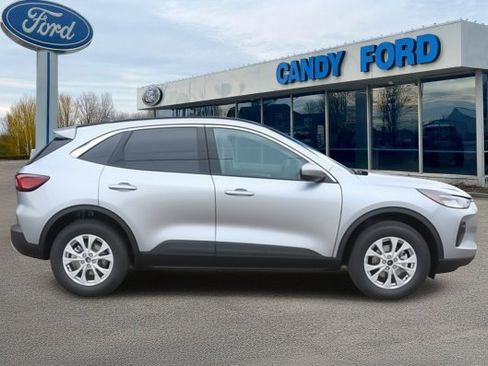 Used 2024 Ford Escape Active w/ Tech Pack #2 image 2