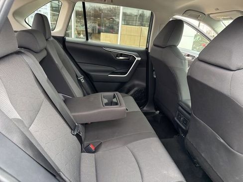 Used 2025 Toyota RAV4 XLE image 26