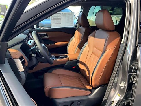 New 2026 Nissan Rogue Platinum w/ Platinum Premium Package image 15