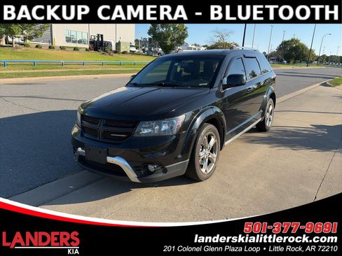 Used 2017 Dodge Journey Crossroad FWD image 1