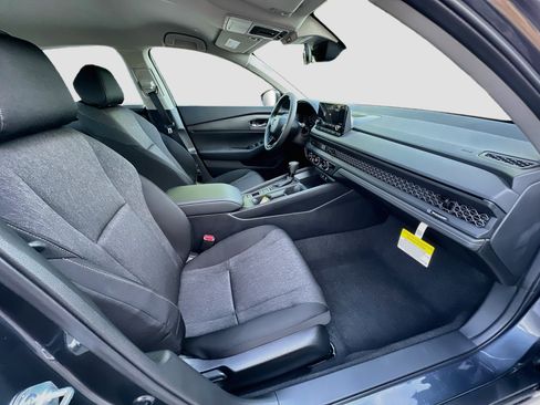 Used 2025 Honda Accord LX image 21