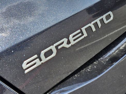 New 2026 Kia Sorento S image 8