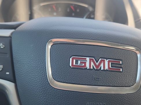 Used 2024 GMC Terrain SLT AWD/4WD image 23