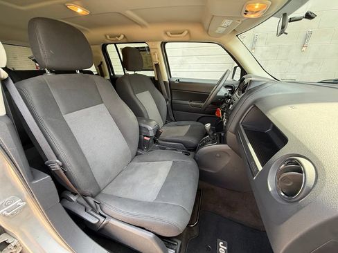 Used 2014 Jeep Patriot Sport w/ Power Value Group FWD image 36
