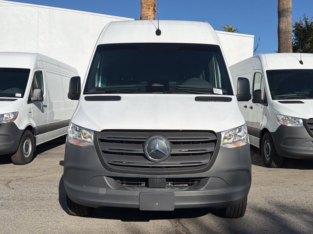 New 2025 Mercedes-Benz eSprinter 170 Cargo image 3