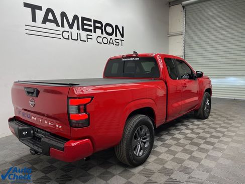 Used 2025 Nissan Frontier SV image 7