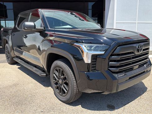 New 2026 Toyota Tundra SR5 RWD image 2