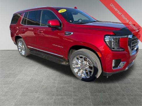 Used 2021 GMC Yukon SLT w/ SLT Premium Package image 9