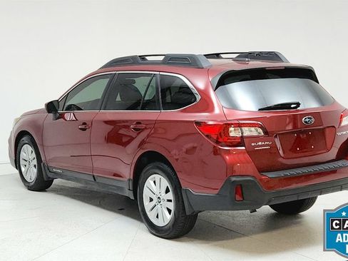 Used 2018 Subaru Outback 2.5i Premium image 3
