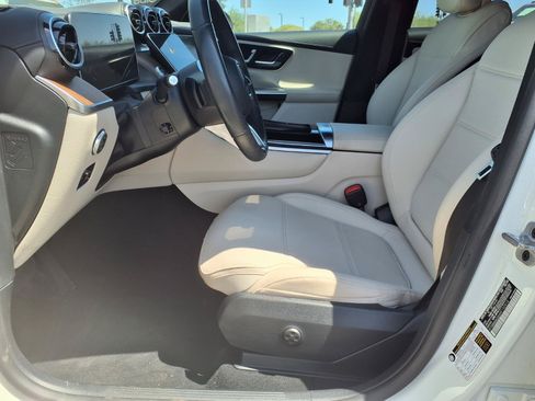 Used 2024 Mercedes-Benz GLC 300 image 20