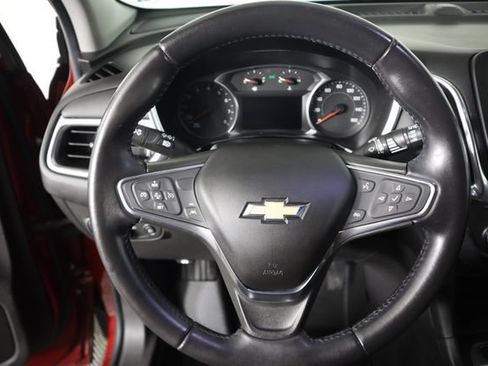 Used 2020 Chevrolet Equinox LT w/ Driver Convenience Package AWD/4WD image 38