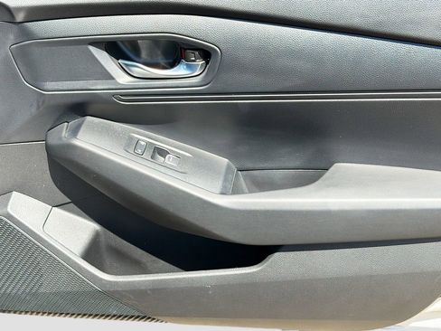 Used 2023 Honda Accord LX image 28