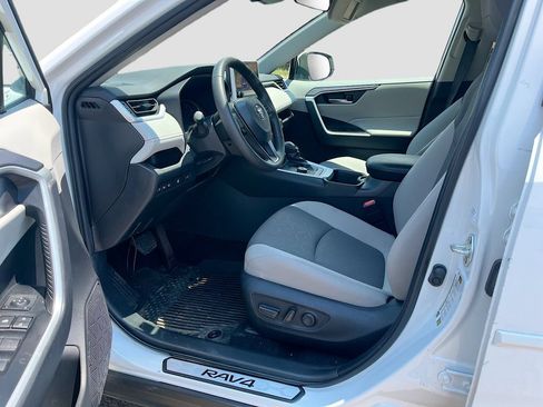 Used 2025 Toyota RAV4 XLE w/ Convenience Package AWD/4WD image 22