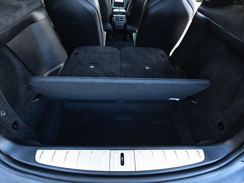 Used 2017 Tesla Model X 100D image 37