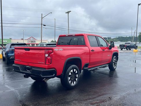 Used 2020 Chevrolet Silverado 2500 Custom w/ Custom Value Package AWD/4WD image 5