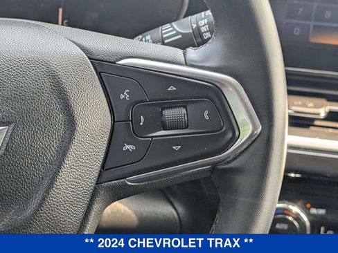 Used 2024 Chevrolet Trax ACTIV w/ Sunroof Package FWD image 22