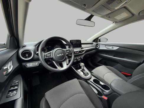 Used 2024 Kia Forte LXS w/ LXS Technology Package FWD image 24