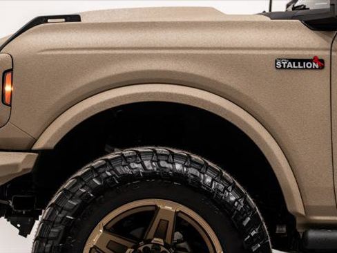 Used 2025 Ford Bronco Outer Banks image 14