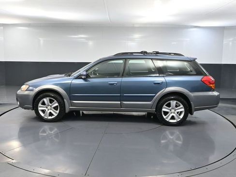 Used 2005 Subaru Outback 2.5XT Limited AWD/4WD image 8