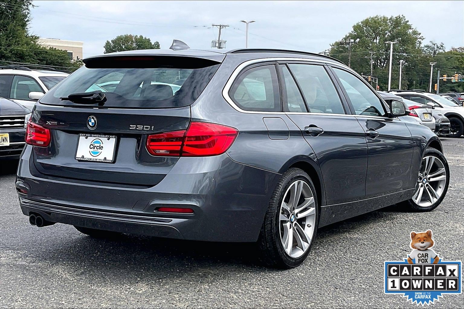 Used 2017 BMW 330i xDrive Wagon AWD/4WD image 13