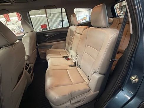 Used 2018 Honda Pilot Touring image 26