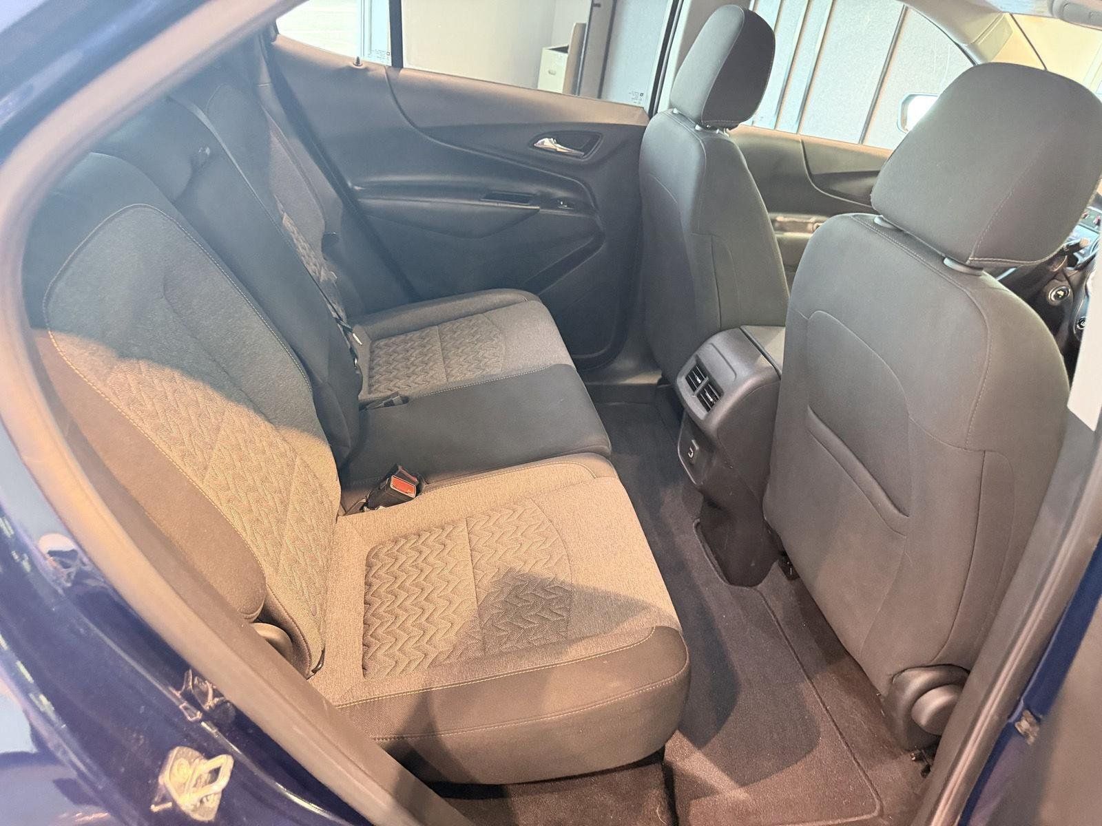 Used 2023 Chevrolet Equinox LT AWD/4WD image 27