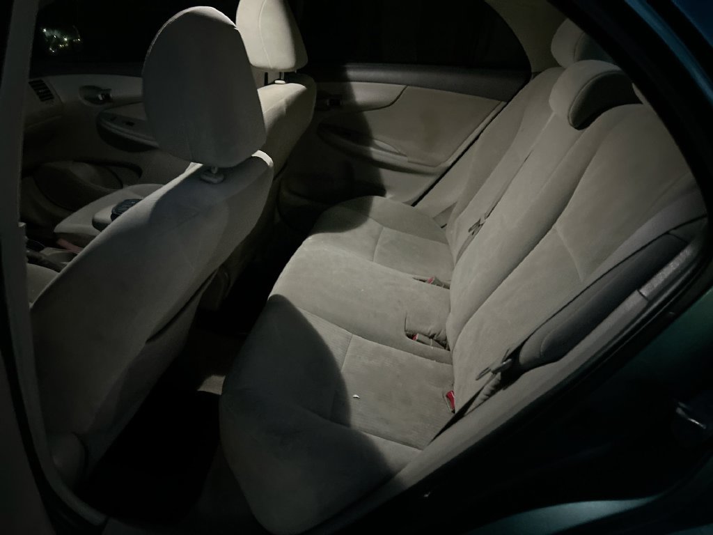 Used 2010 Toyota Corolla LE FWD image 15