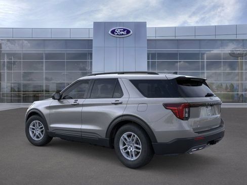 New 2026 Ford Explorer Active w/ Active Comfort Package RWD image 8