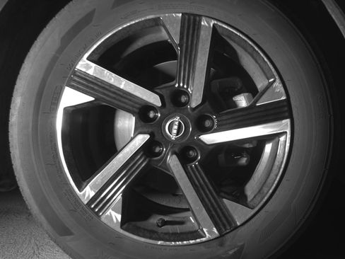 Used 2025 Nissan Sentra SV image 13