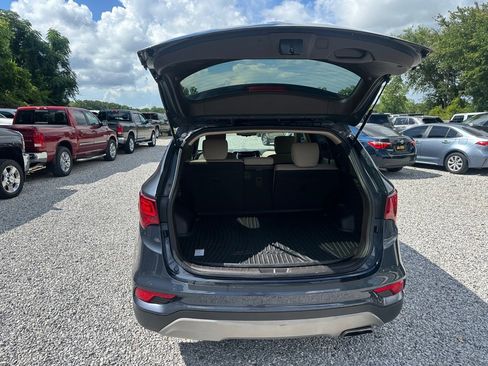 Used 2017 Hyundai Santa Fe Sport image 8