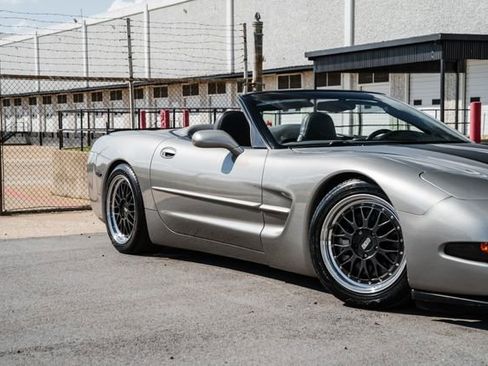 Used 1998 Chevrolet Corvette Convertible w/ Memory Pkg image 52