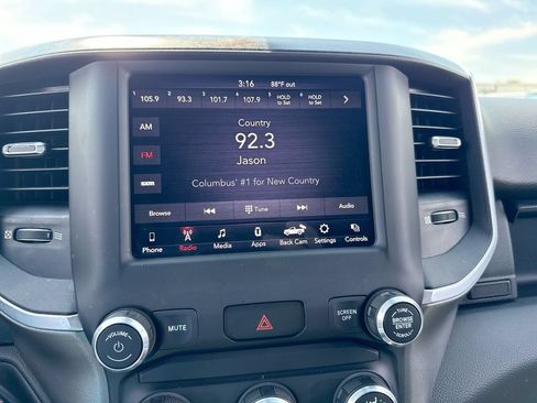Used 2019 RAM 1500 Big Horn RWD image 16