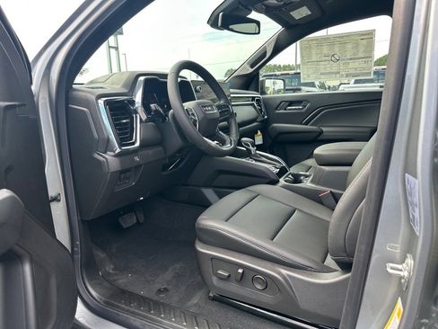 New 2025 GMC Canyon Elevation w/ Convenience Package image 20