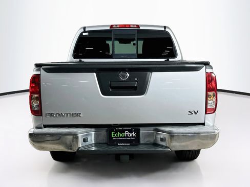 Used 2014 Nissan Frontier SV RWD image 7