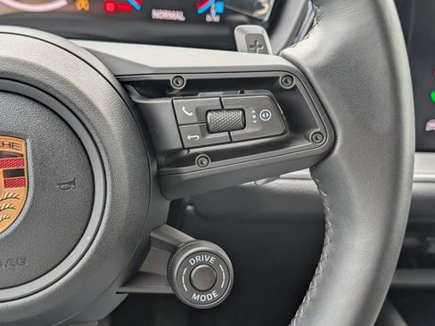 Certified 2025 Porsche Cayenne Coupe AWD/4WD image 27