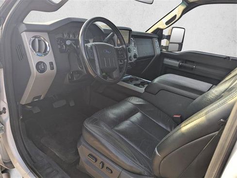 Used 2015 Ford F250 Lariat w/ Lariat Ultimate Package image 9