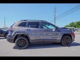 Used 2023 Jeep Cherokee Altitude Lux image 4