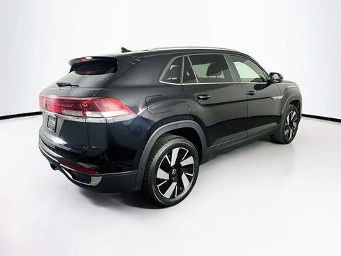 Used 2025 Volkswagen Atlas Cross Sport SE FWD image 9