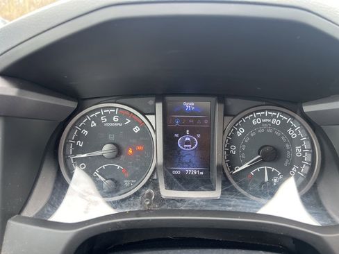 Used 2020 Toyota Tacoma TRD Sport w/ TRD Premium Sport Package image 6