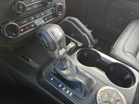 New 2025 Ford Bronco Badlands image 20