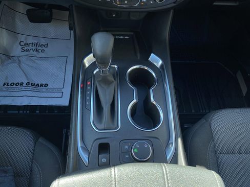 Used 2023 Chevrolet Traverse LT w/ LPO, Floor Liner Package image 7