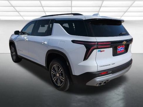 Certified 2024 Chevrolet Traverse LT w/ Trailering Package image 2