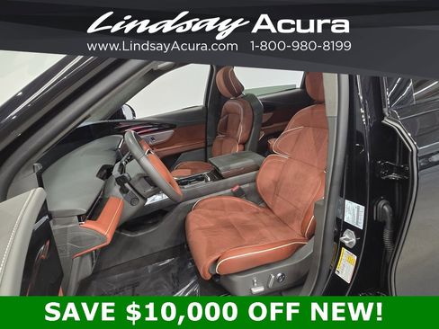 Used 2025 Lincoln Nautilus Black Label w/ Jet Appearance Package image 10