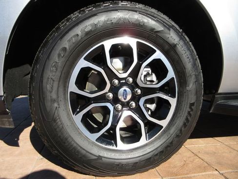 Certified 2024 Ford Expedition Max XLT image 8