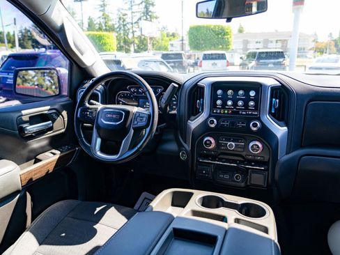 Used 2020 GMC Sierra 1500 SLE w/ SLE Value Package RWD image 24